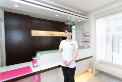 花水麻実先生