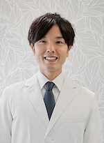 岡本雅文先生 中野みらい矯正歯科