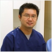 冨塚亮医師:とみづか矯正歯科